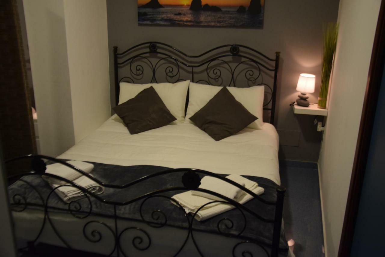 Bed and Breakfast Luxury Катания Экстерьер фото